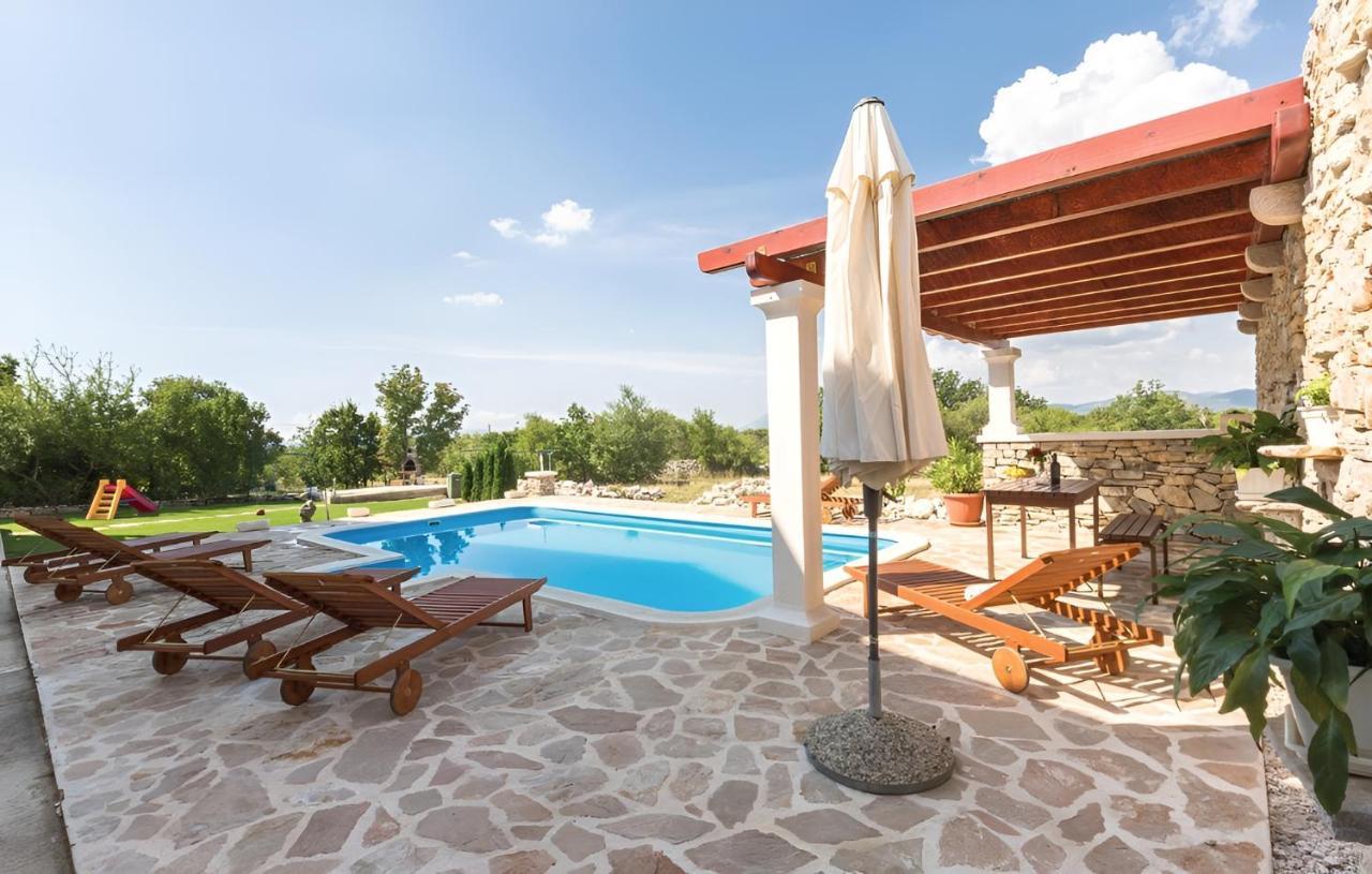 Villa SPLIT - Vacation villa with perfect privacy, pool, sauna, jacuzzi Opanci Esterno foto