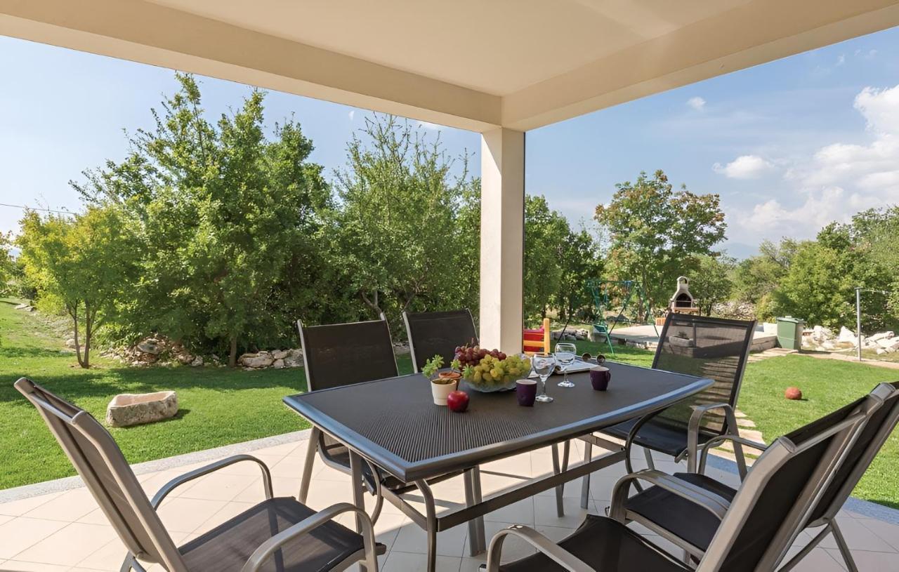 Villa SPLIT - Vacation villa with perfect privacy, pool, sauna, jacuzzi Opanci Esterno foto