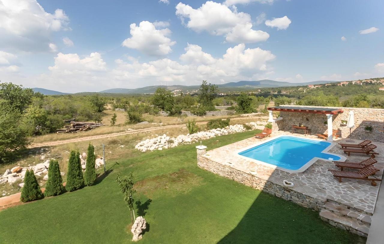 Villa SPLIT - Vacation villa with perfect privacy, pool, sauna, jacuzzi Opanci Esterno foto