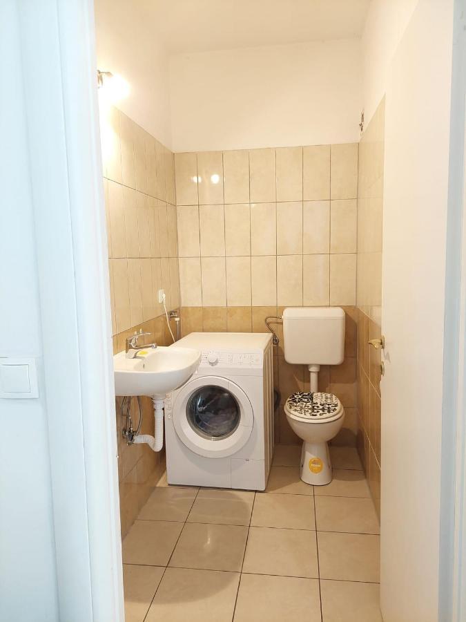 Villa SPLIT - Vacation villa with perfect privacy, pool, sauna, jacuzzi Opanci Esterno foto